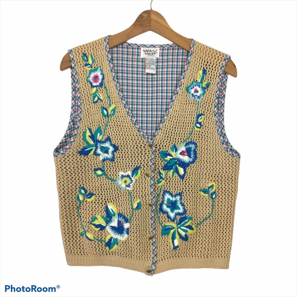 Vintage Grannycore Embroidered Mesh Crochet Vest - Picture 2 of 16